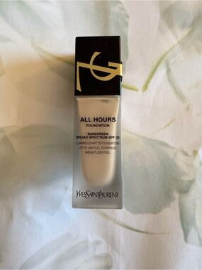 Yves Saint Laurent All Hours Foundation - SPF 30 tried once